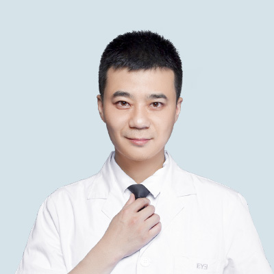 周鹏